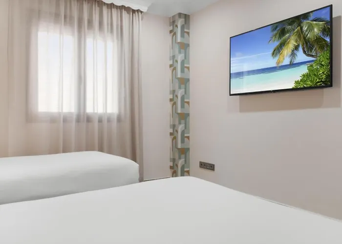 Espacioso En 1ª Linea De Playa * 마르베야