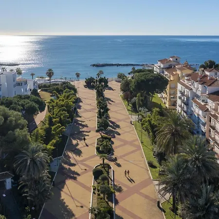 Espacioso En 1ª Línea De Playa Apartamento