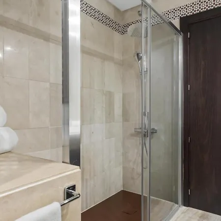 Espacioso En 1ª Línea De Playa