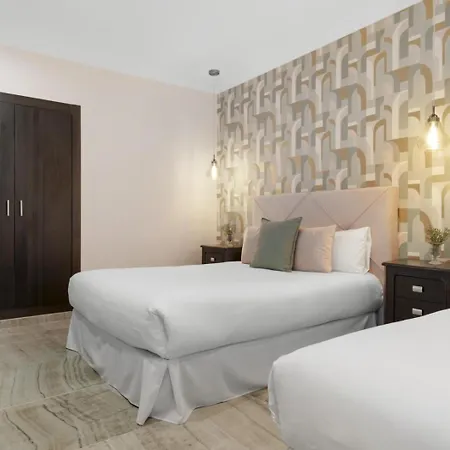 Espacioso En 1ª Linea De Playa