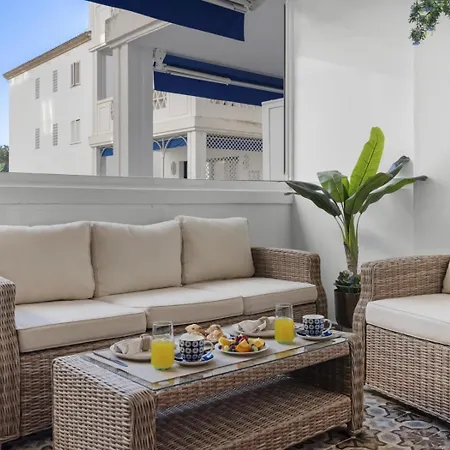 Espacioso En 1ª Línea De Playa Apartamento Marbella