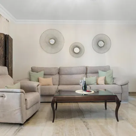 Espacioso En 1ª Línea De Playa Apartamento Marbella