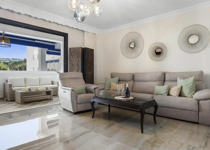 Espacioso En 1ª Linea De Playa * Marbella