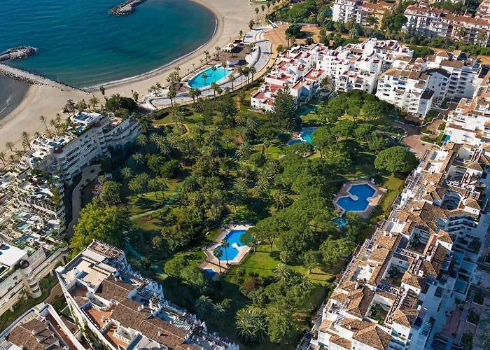 Espacioso En 1ª Linea De Playa * Marbella