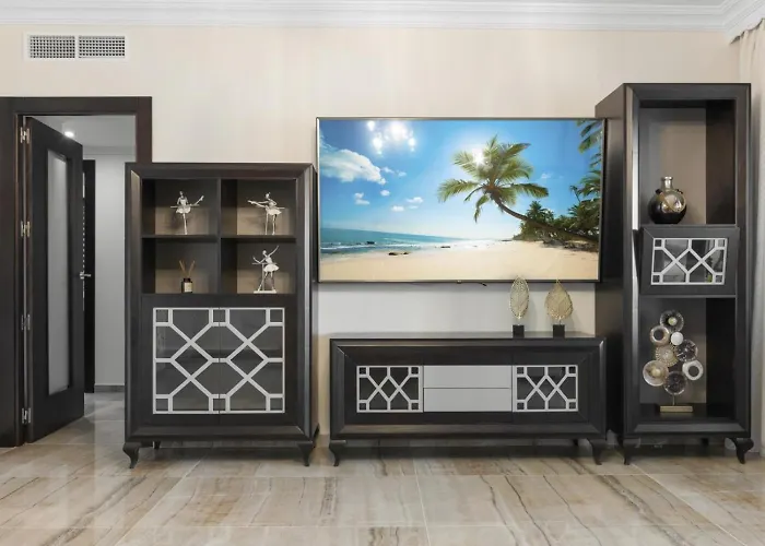 Apartament Espacioso En 1ª Linea De Playa Marbella