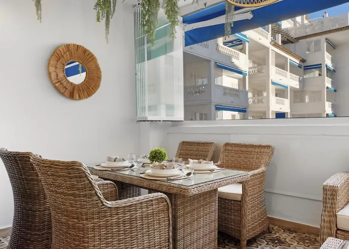 Espacioso En 1ª Linea De Playa Marbella