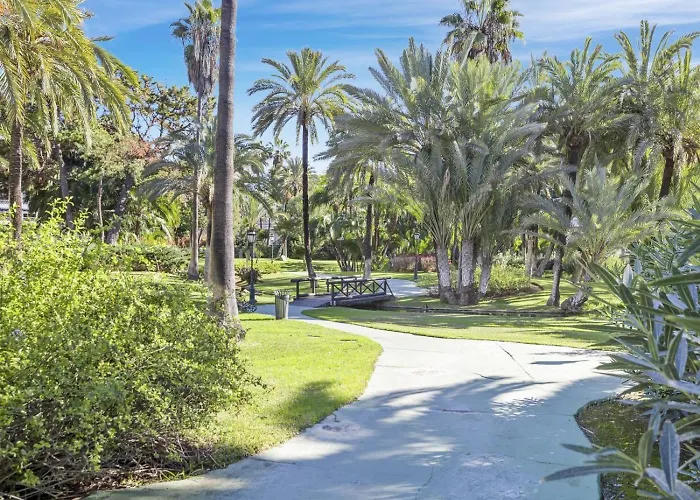 Espacioso En 1ª Línea De Playa Apartamento Marbella