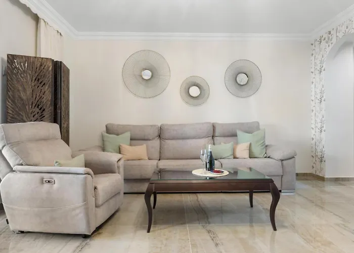 Espacioso En 1ª Línea De Playa Apartamento Marbella